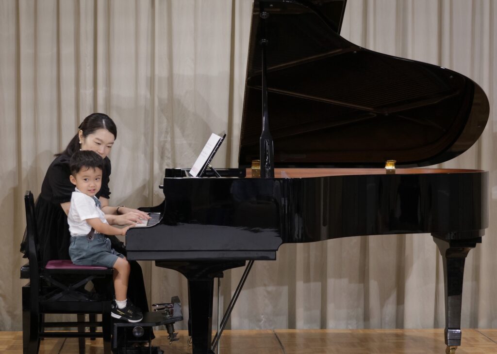 横浜市旭区　阿多ピアノ教室　ピアノ教室